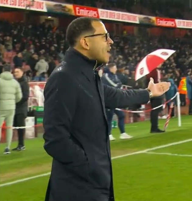 开云App-朝着阿森纳怒斥？罗塞尼尔回应：我没针对球员，只是感觉没被尊重