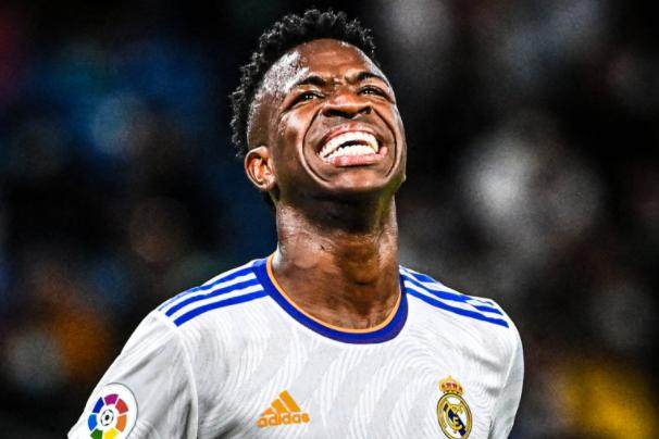 开云App-安切洛蒂:维尼修斯进步大 为“典礼三中场”鼓掌吧